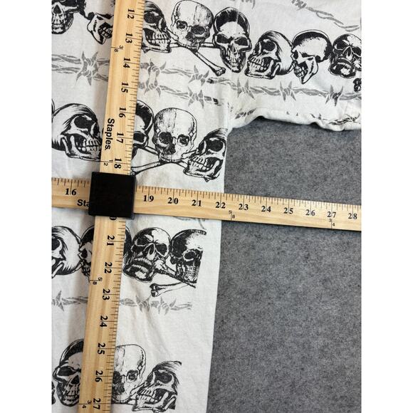 VTG Y2K Top Heavy Skull Barbed Wire Shirt Men XL White Black Grunge Rock N Roll - Picture 2 of 5